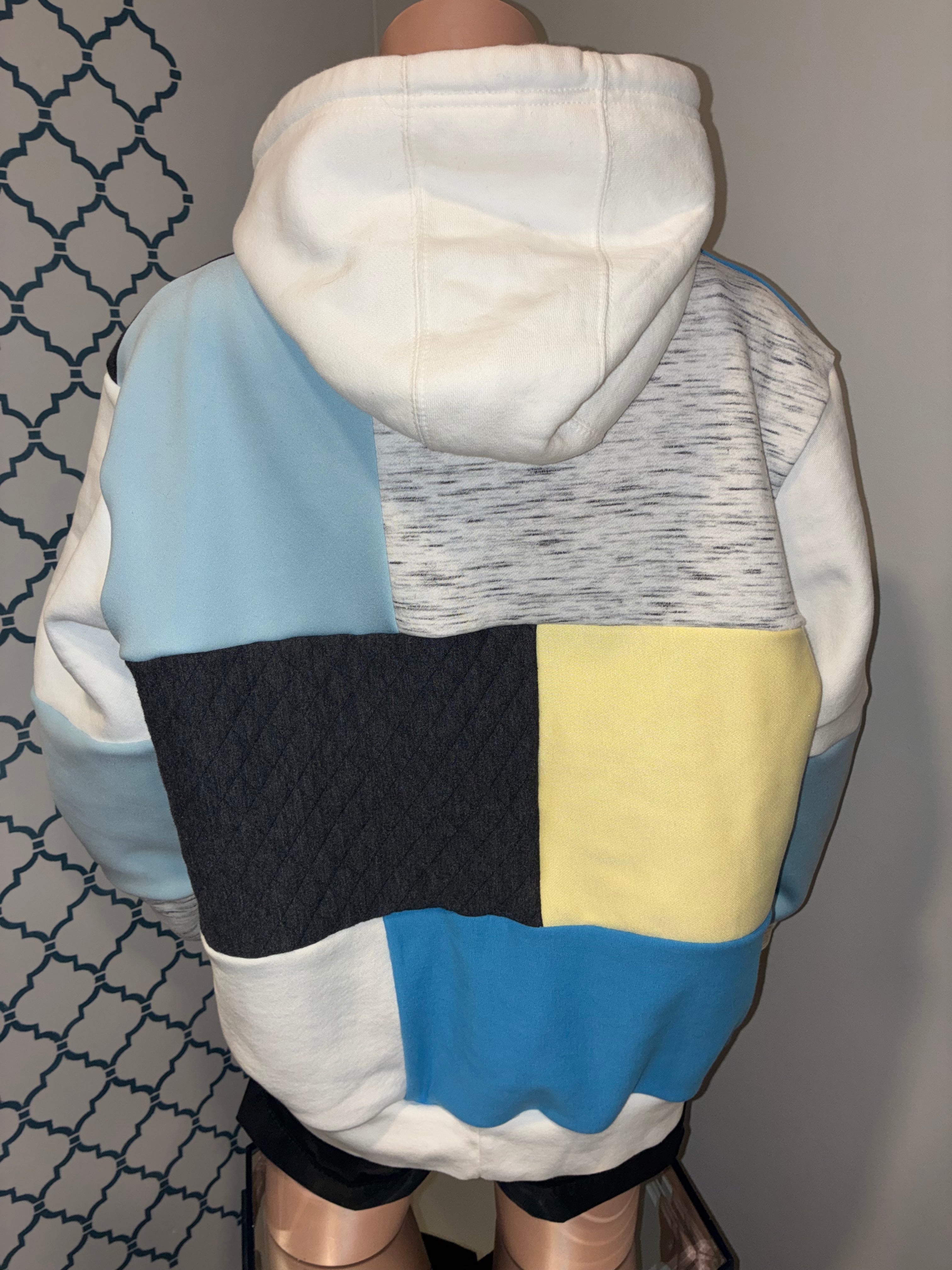 Lakes So Blue Hoodie (L)