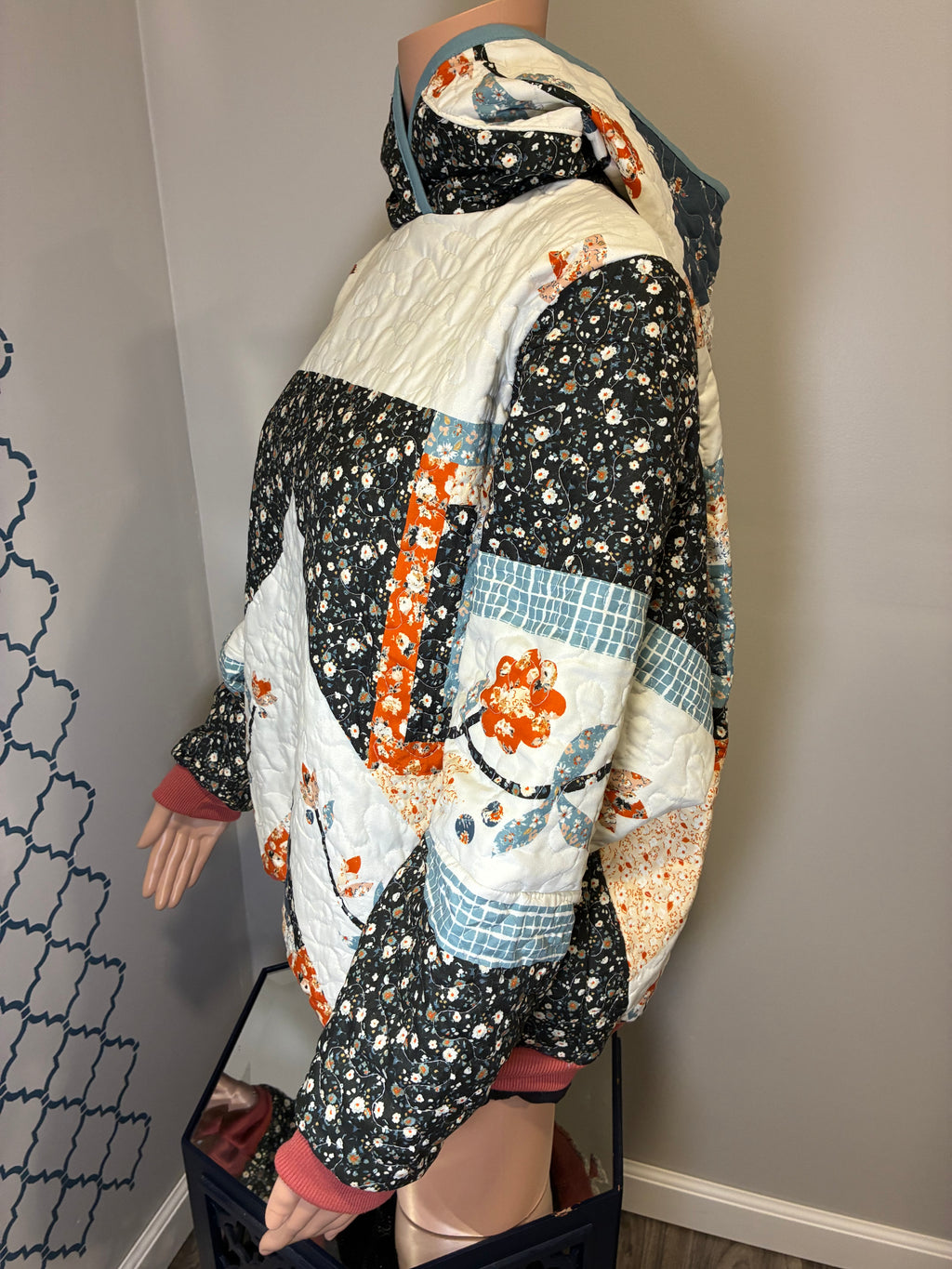 Quilted Comfort Side Pocket Sweatshirt (L) (SOLD)