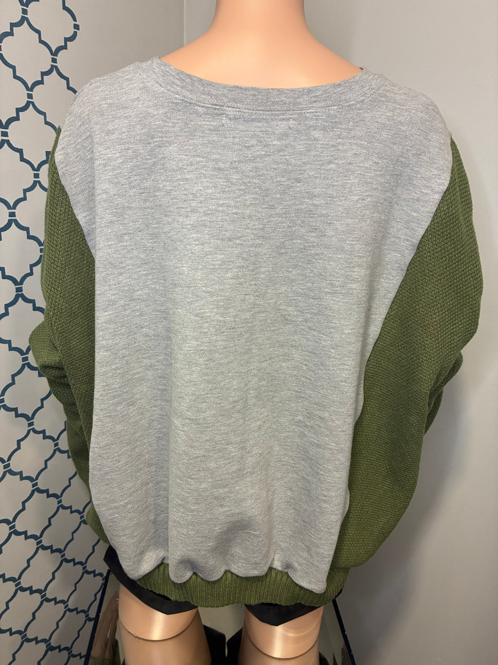 Honey Bees Sweater (XL) (SOLD)