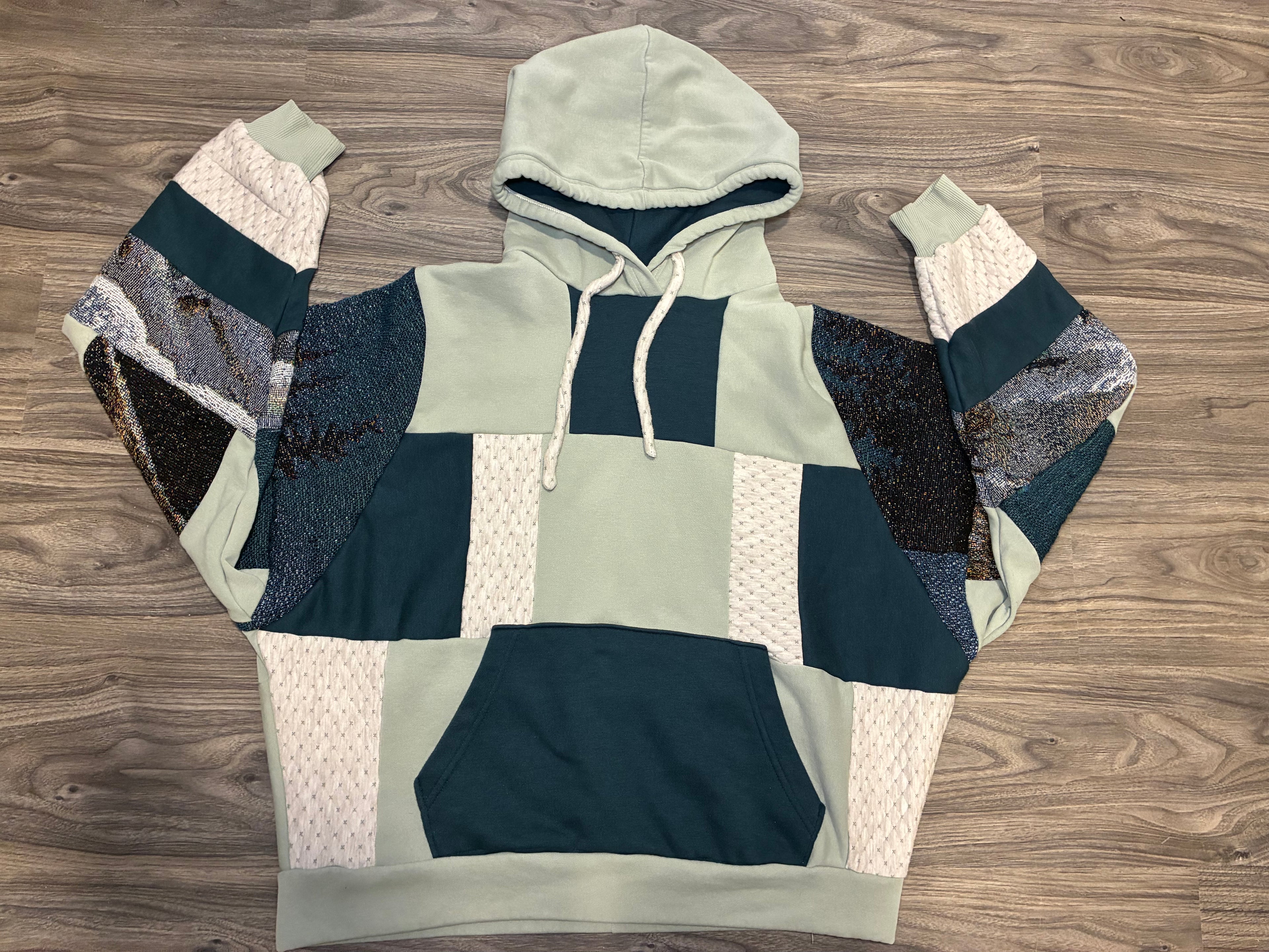 Evening Wolf Sweatshirt (L)