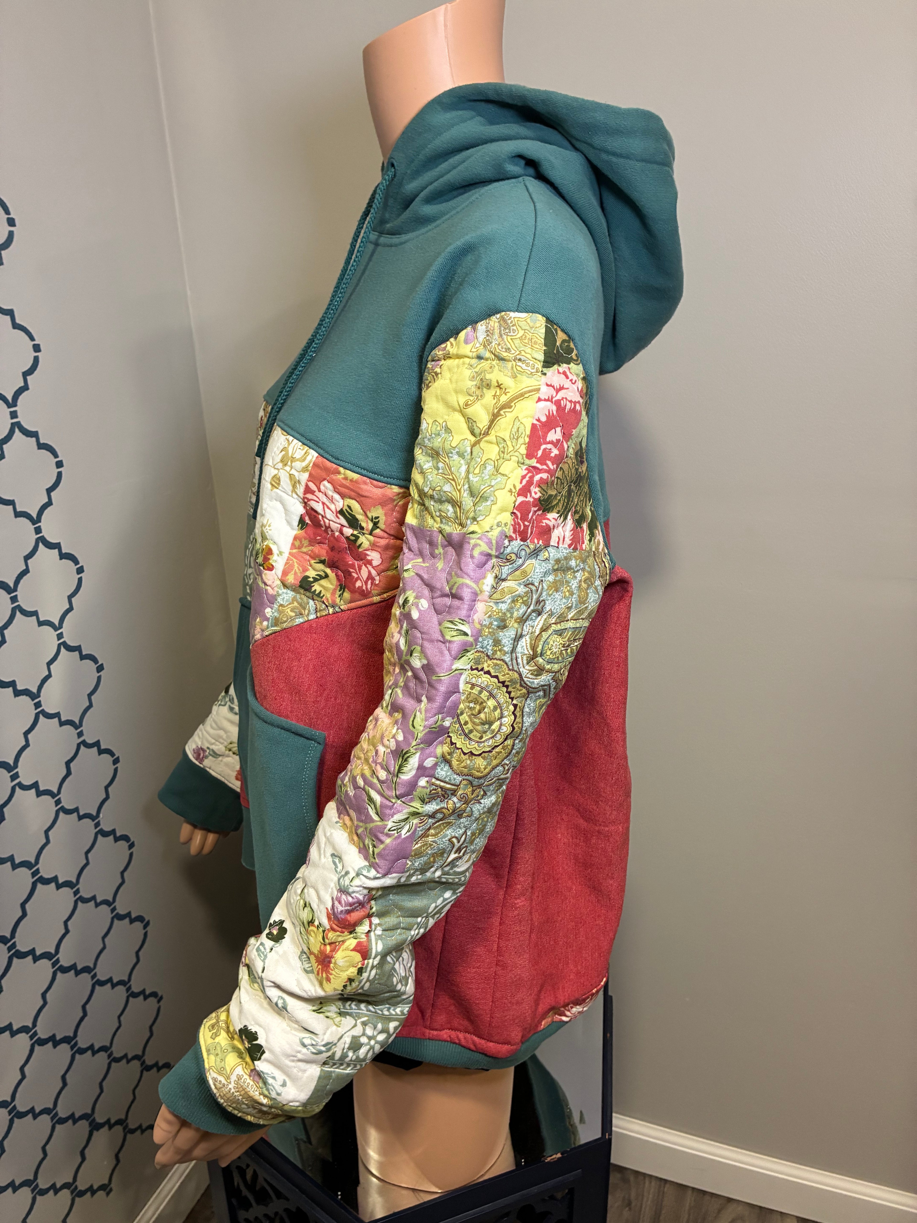 Grandma’s Garden Sweatshirt (M)