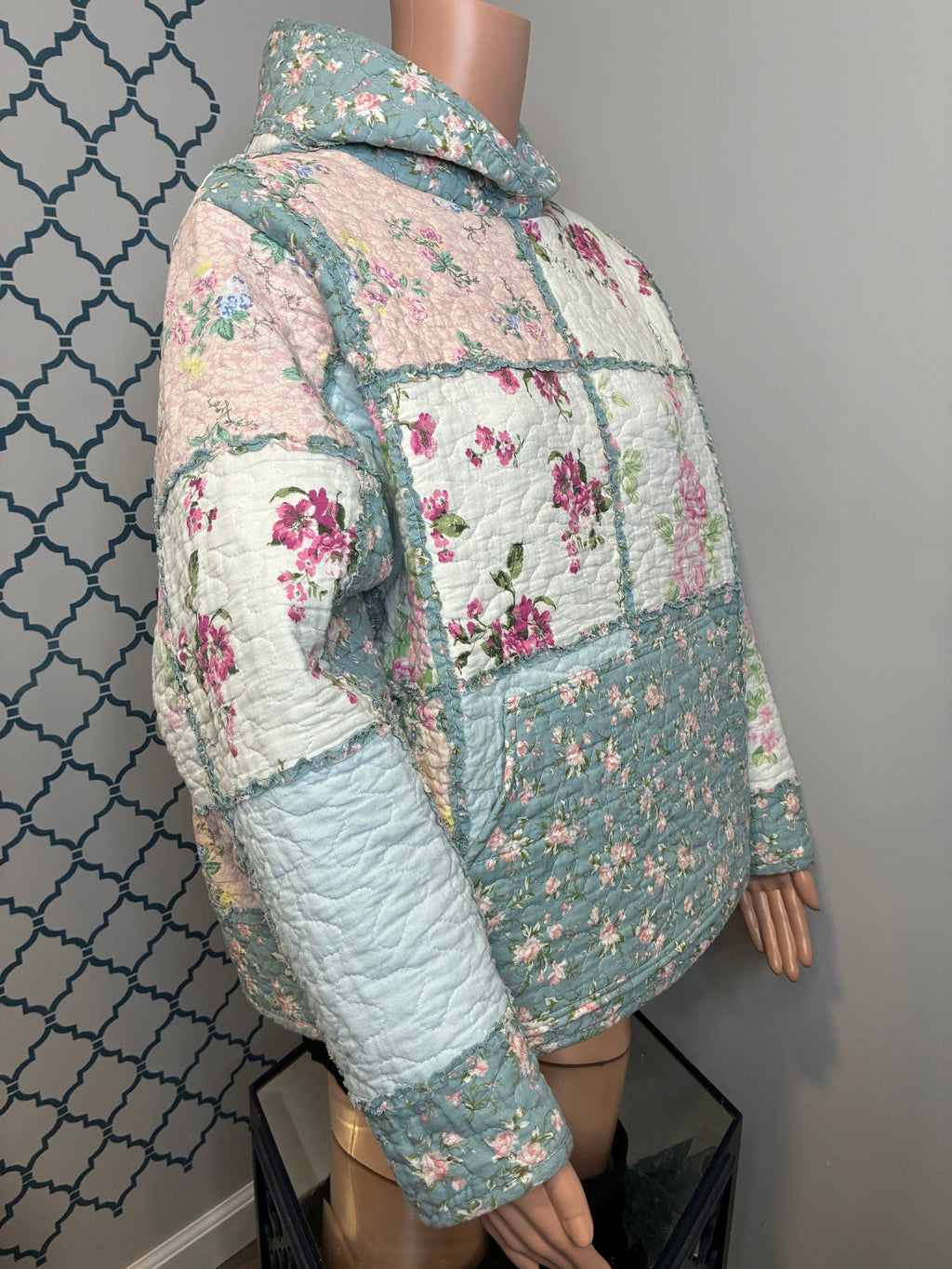 Pastel Quilted Hoodie (L)
