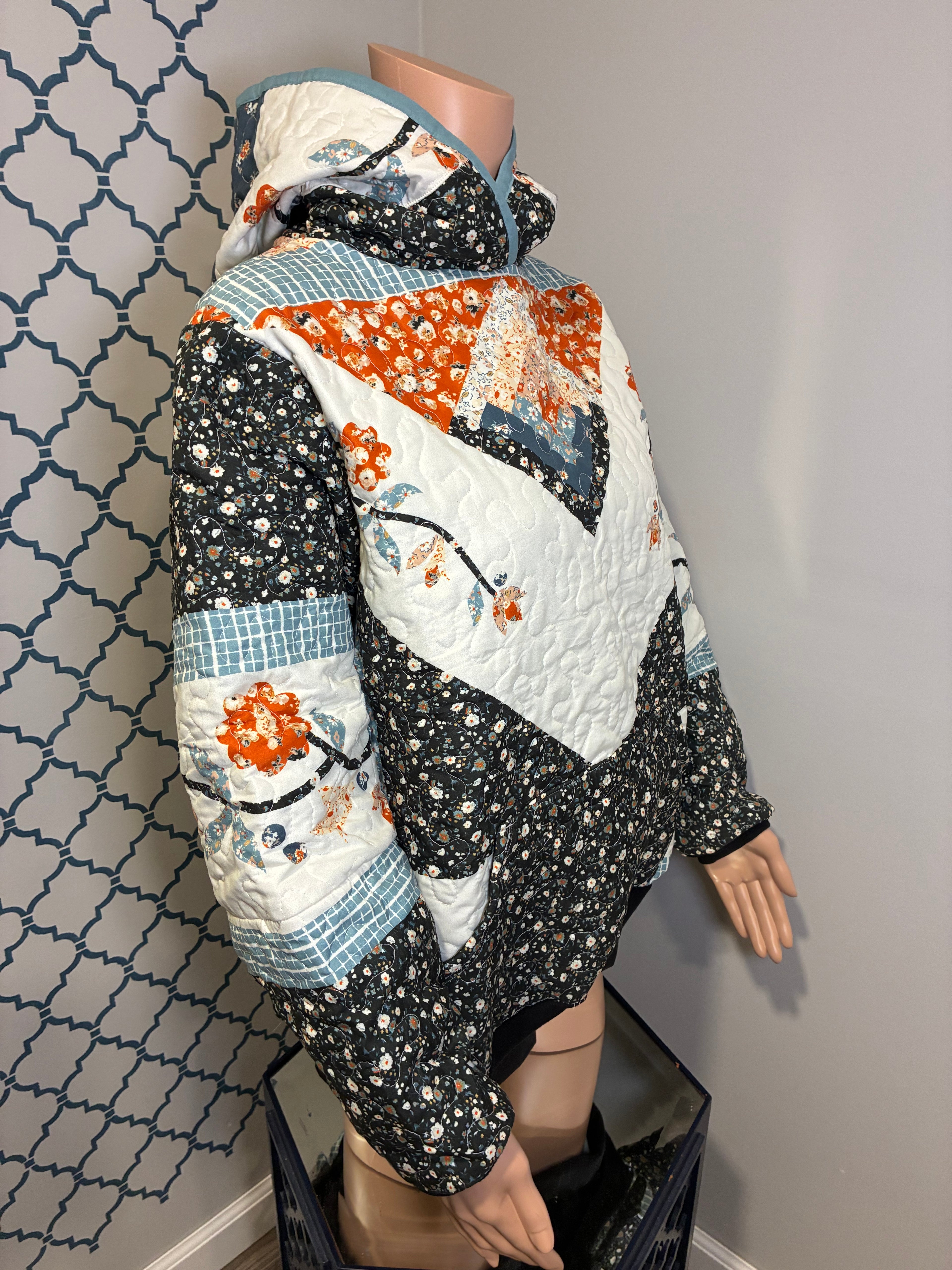 Quilted Comfort Front Pocket Sweatshirt (L) (SOLD)