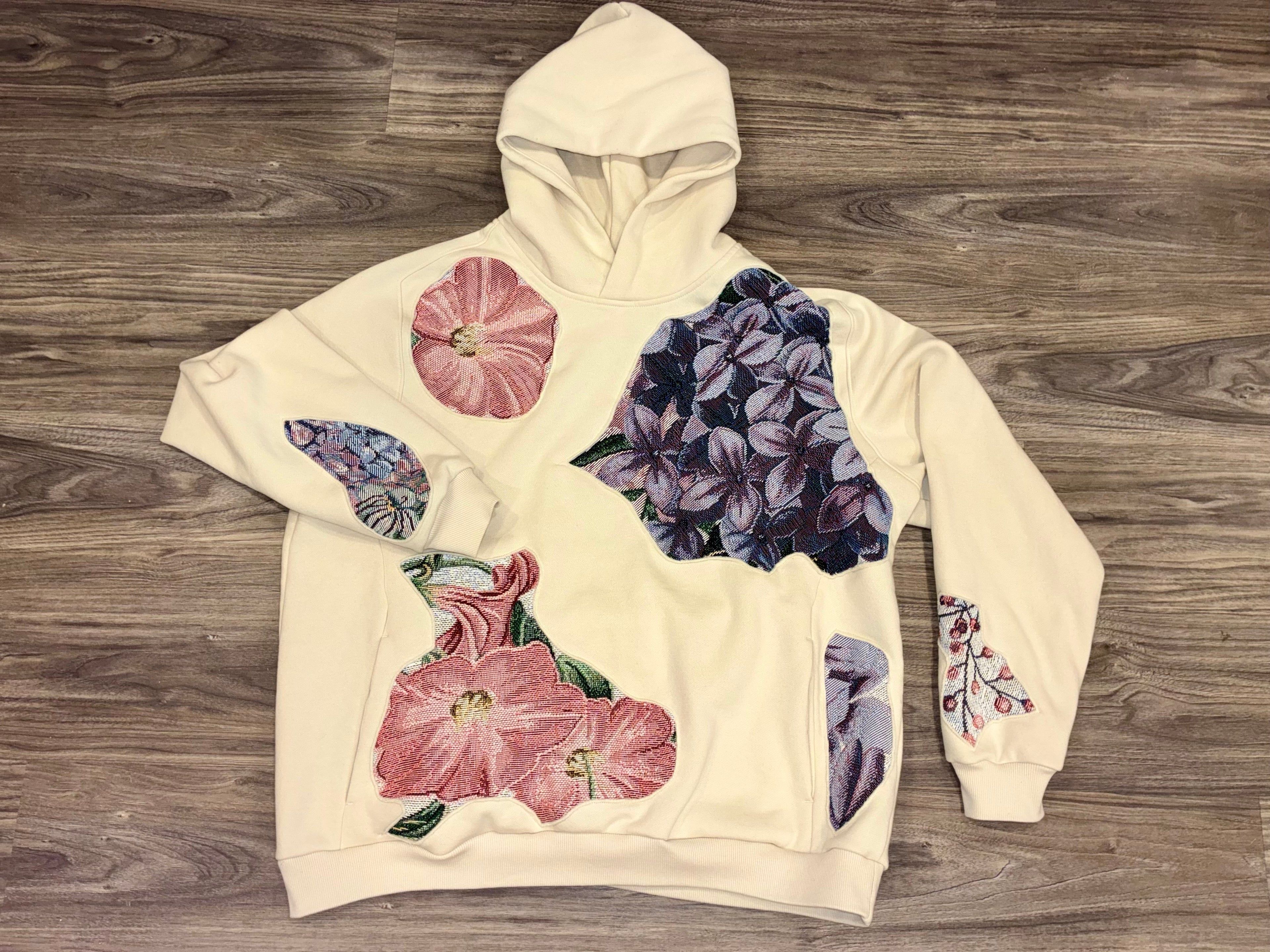 Bloom-blanket Sweatshirt (XL) (SOLD)