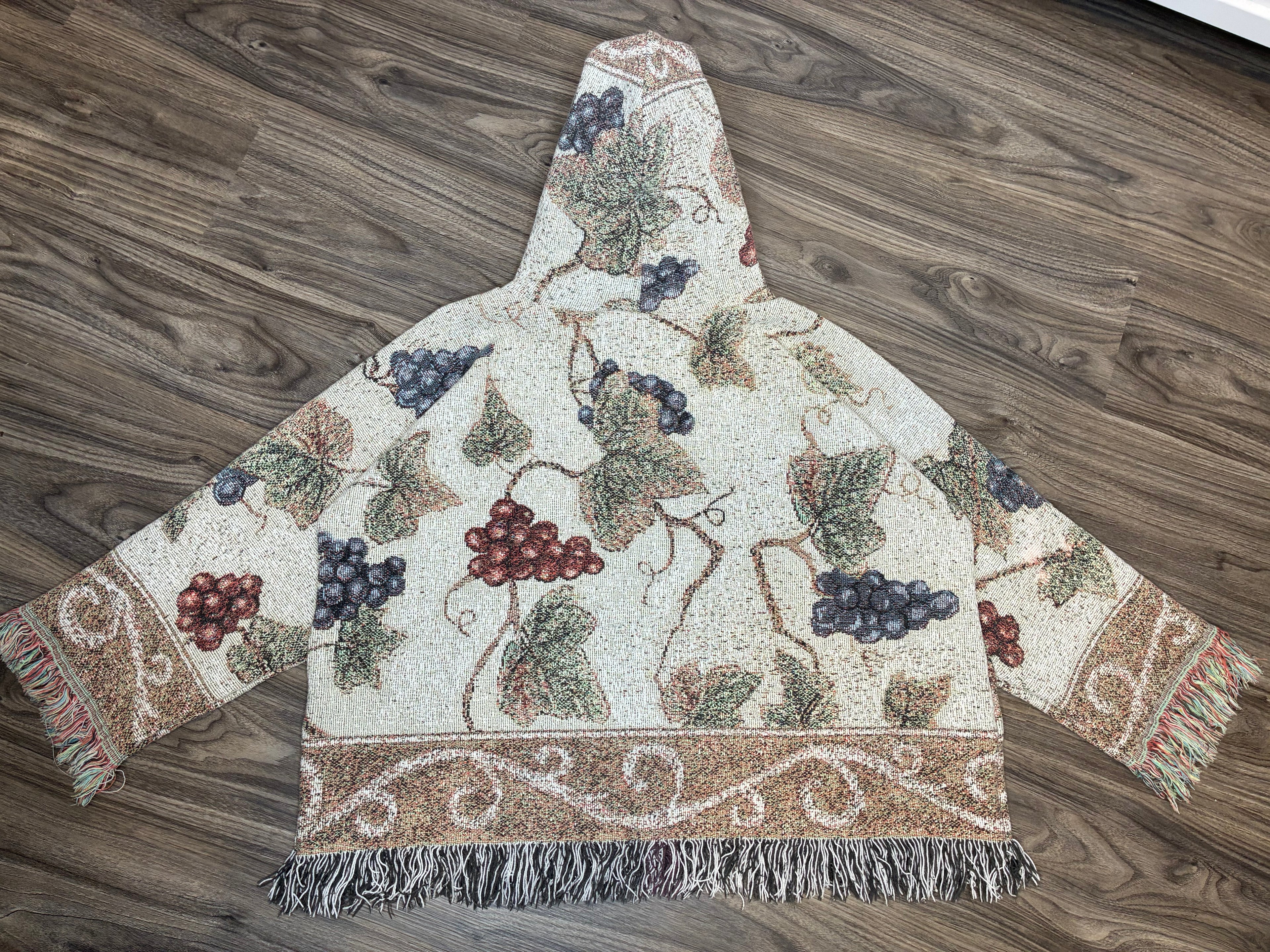 Grape Vine Hooded Pullover Sweater (M)