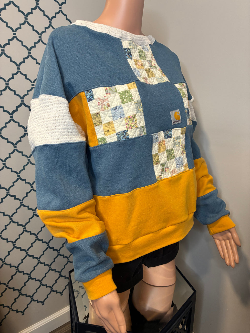 Quilt Block Crewneck (M)