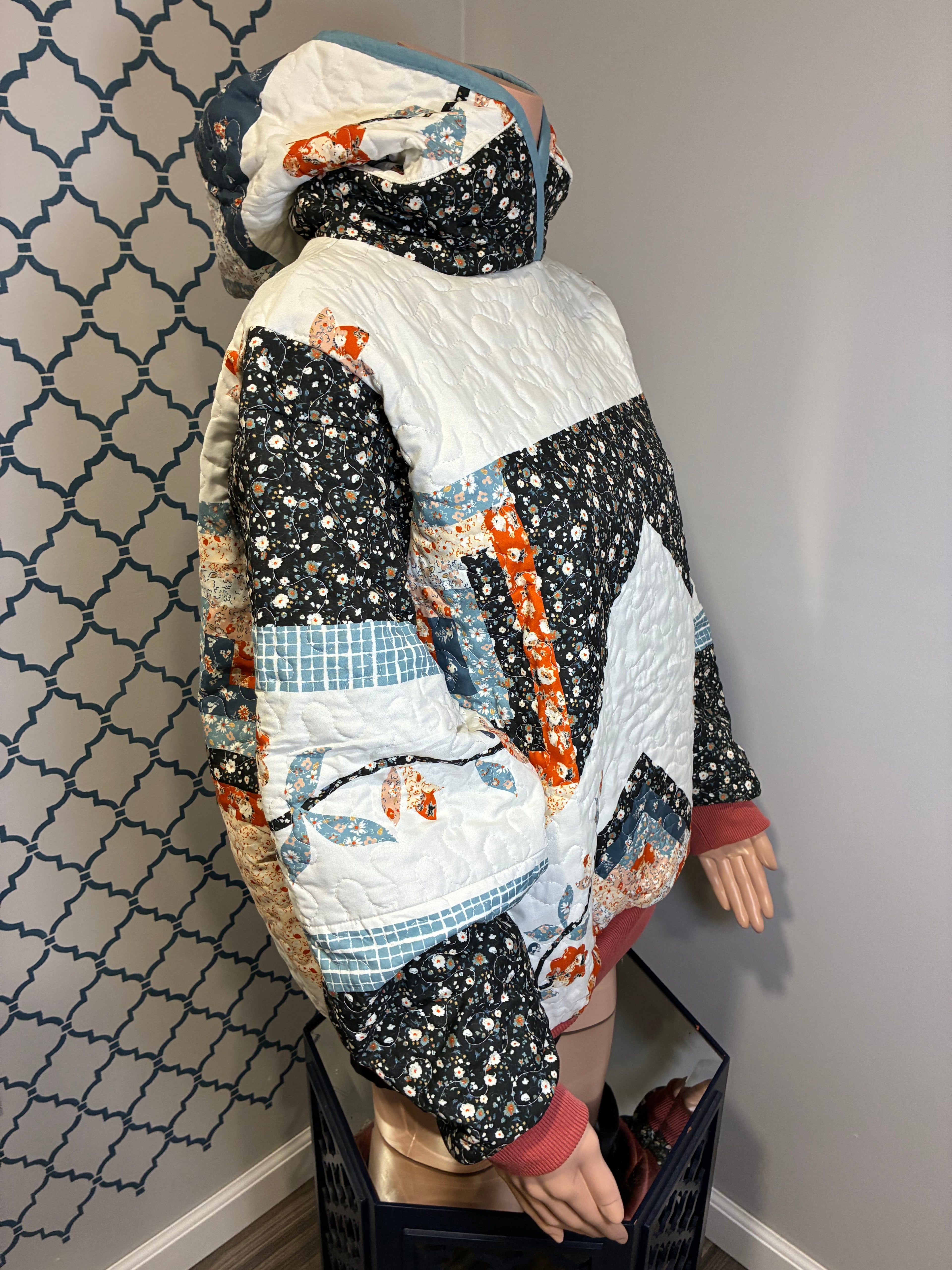 Quilted Comfort Side Pocket Sweatshirt (L) (SOLD)