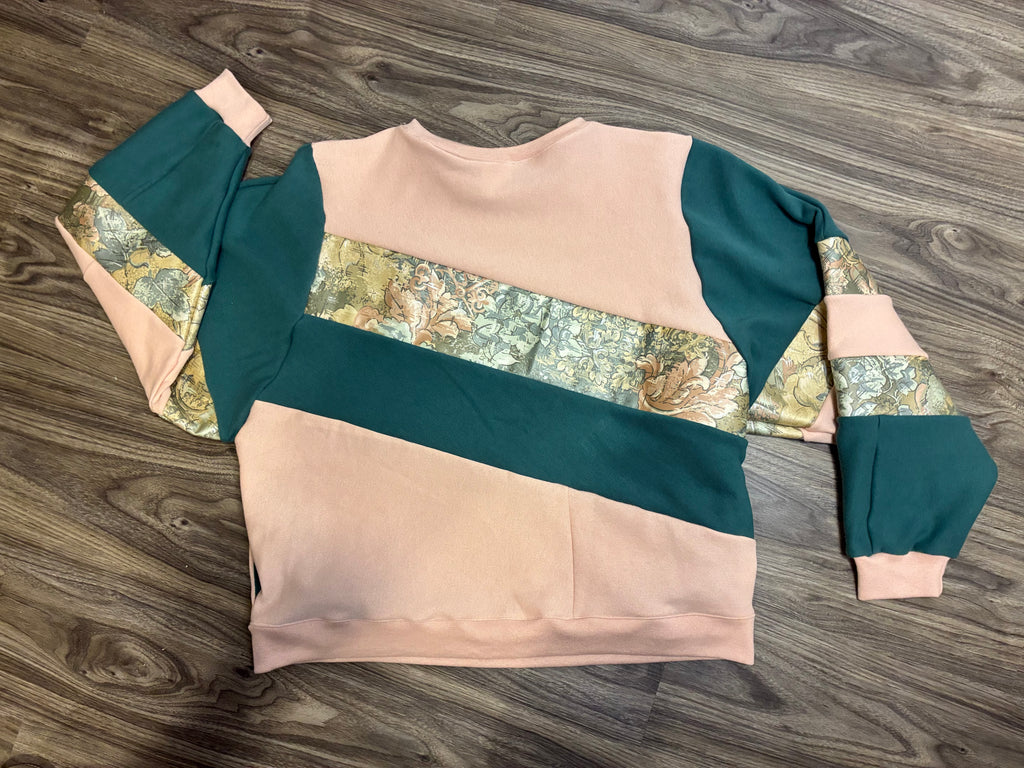 Mama’s Retro Crew Neck (L) (SOLD)