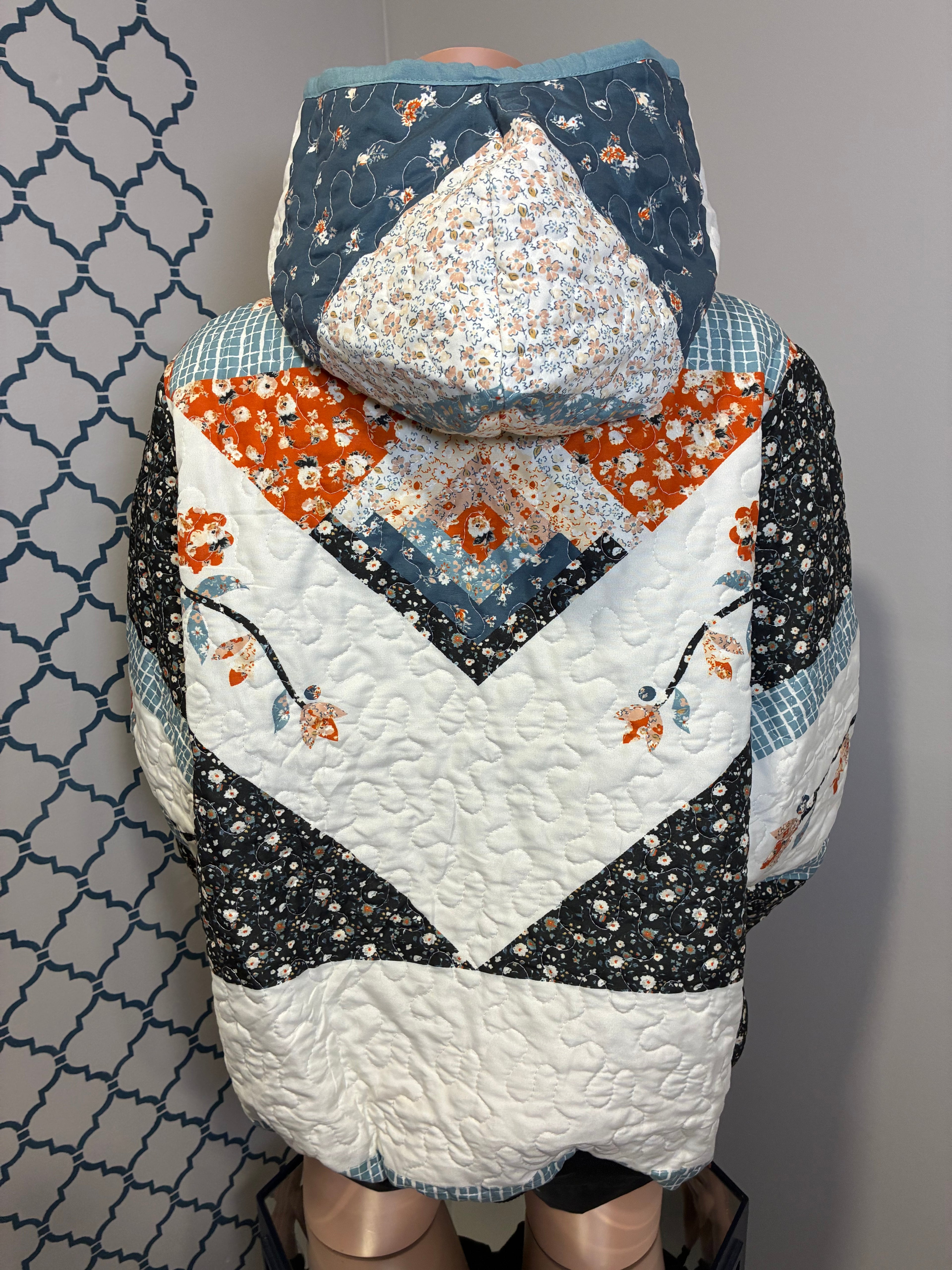 Quilted Comfort Front Pocket Sweatshirt (L) (SOLD)
