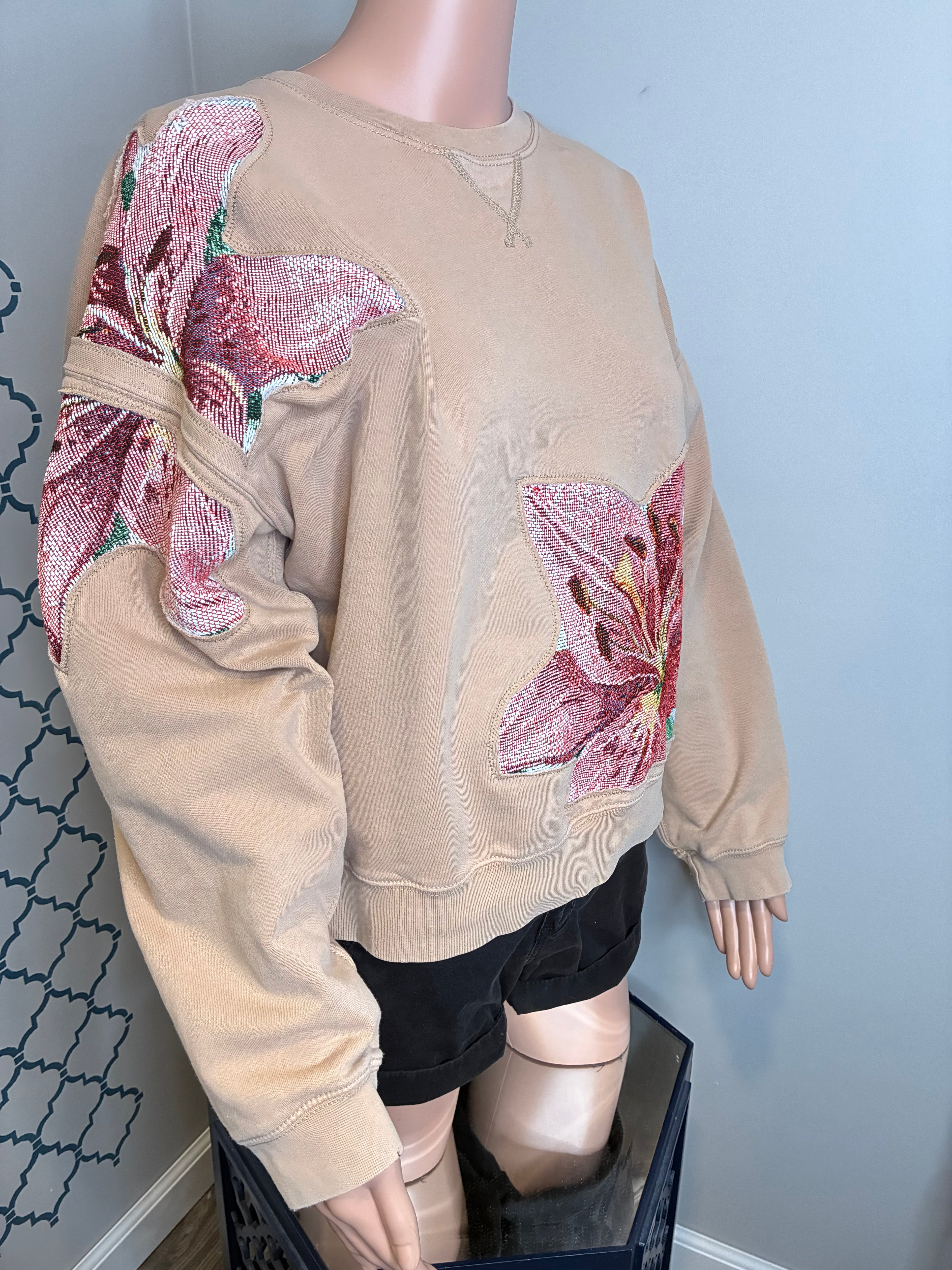 Hummingbird Blanket Crewneck (M)