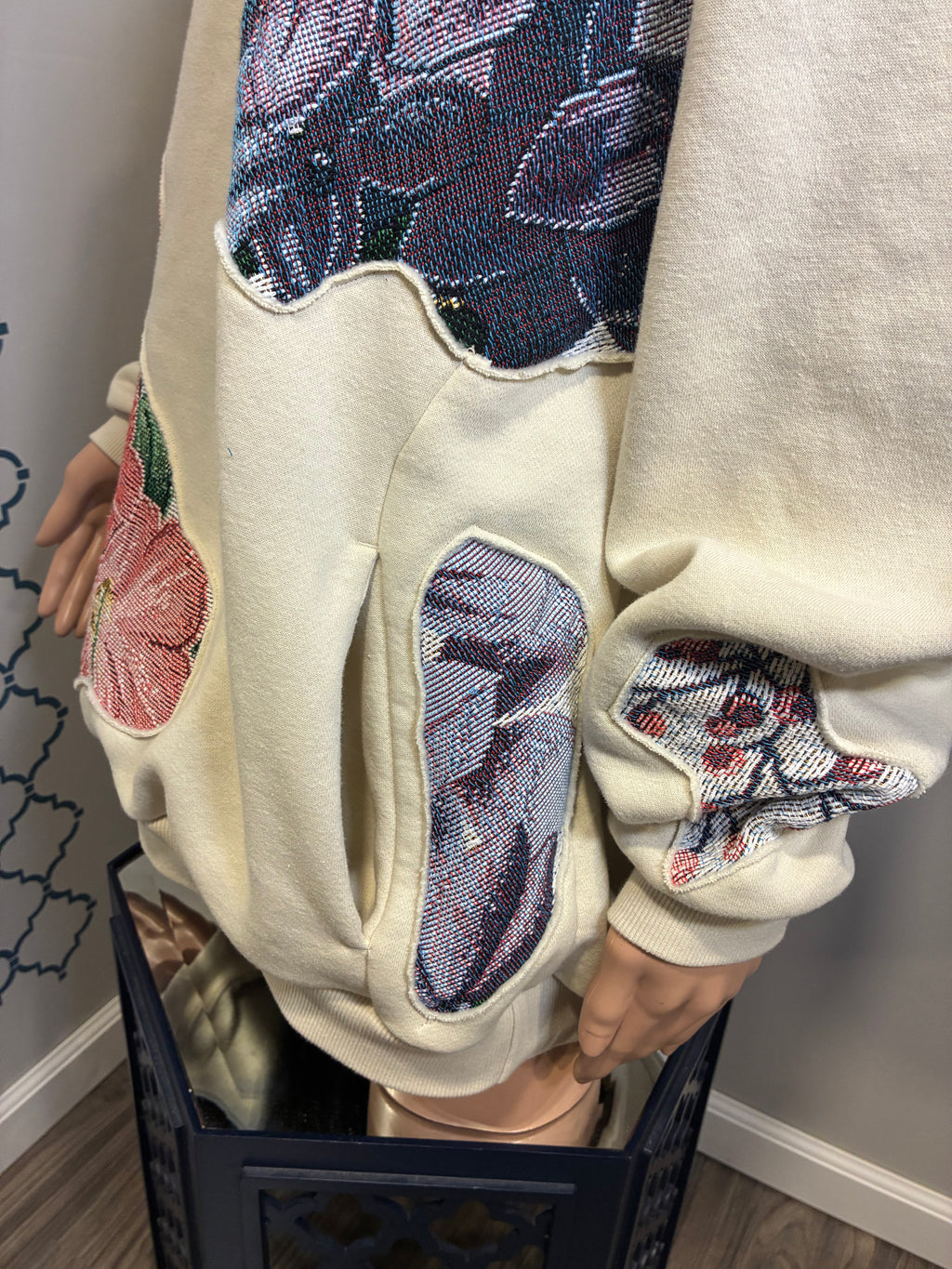 Bloom-blanket Sweatshirt (XL) (SOLD)