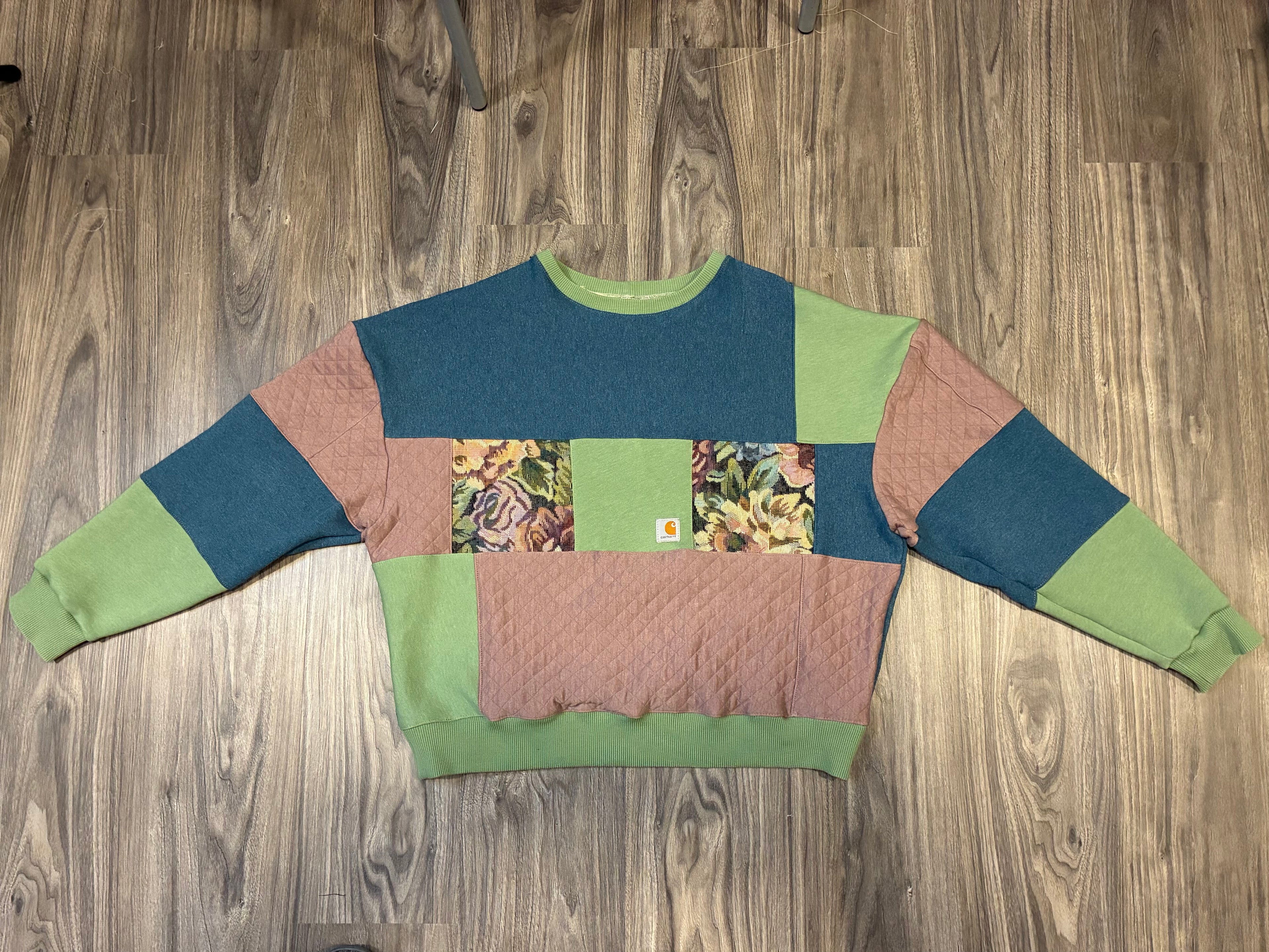 Aqua “Hartt” Cropped Crew Neck (M) (SOLD)