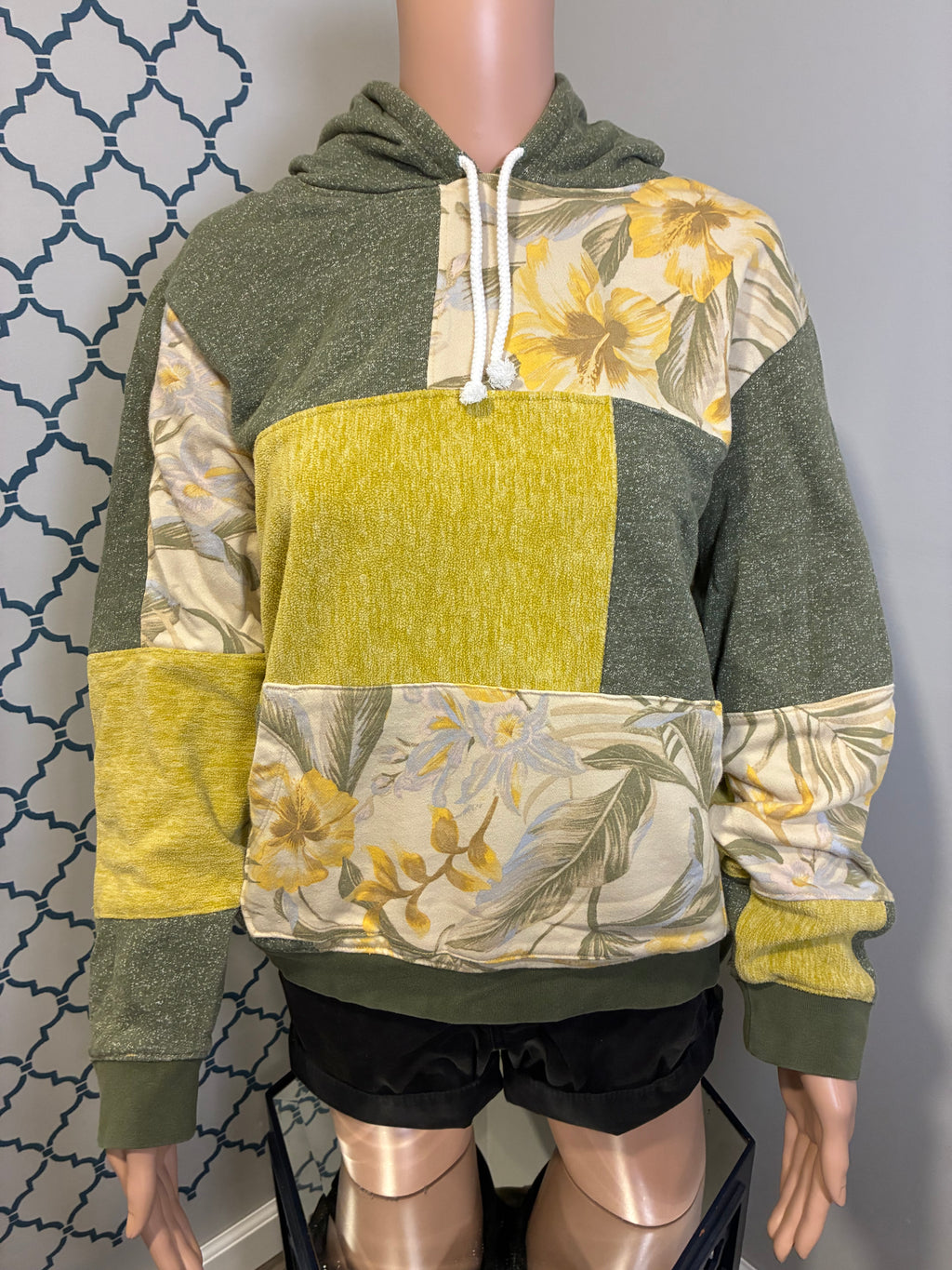 Moss and Flowers Hoodie (M)