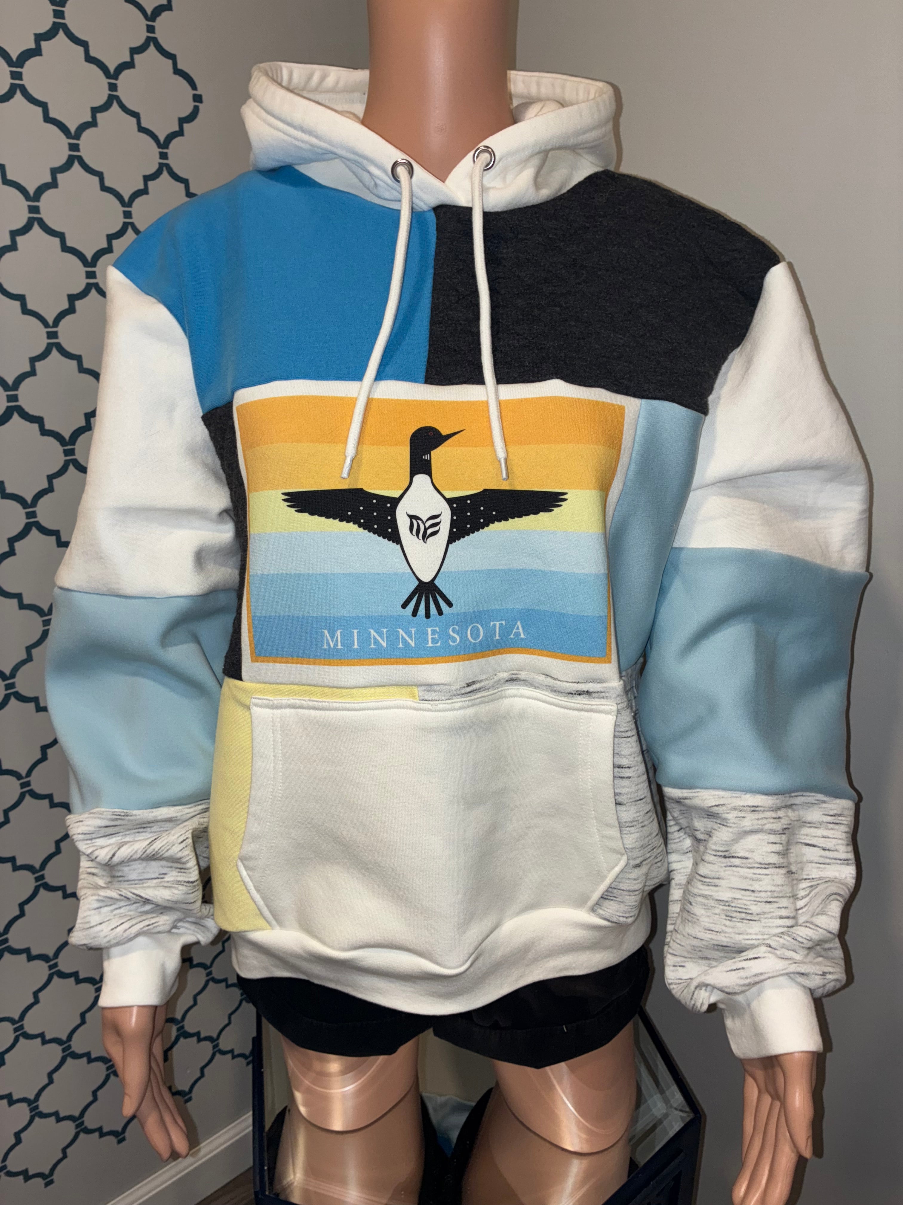Lakes So Blue Hoodie (L)
