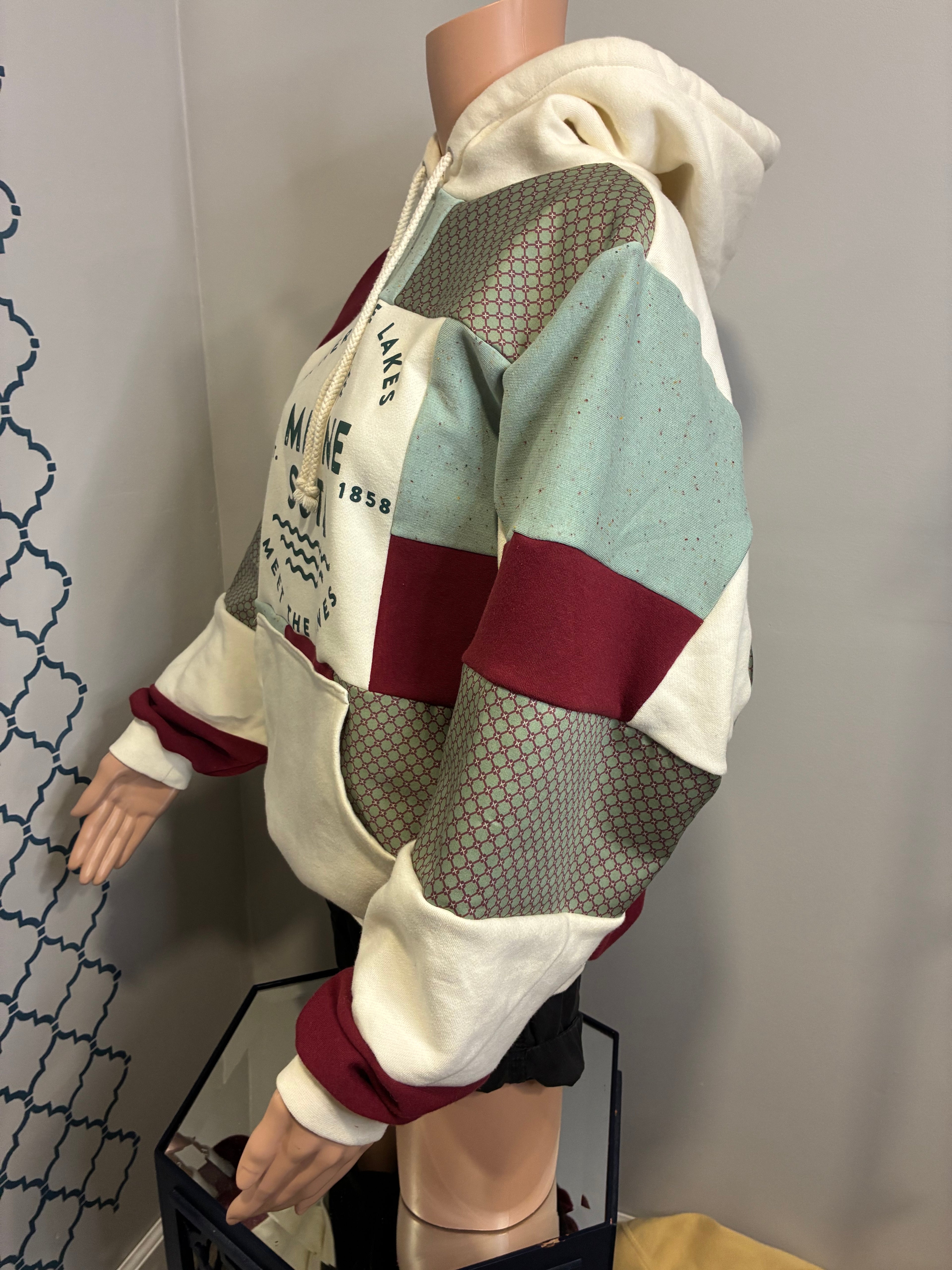 Minnesota Winter Ice Hoodie (L)