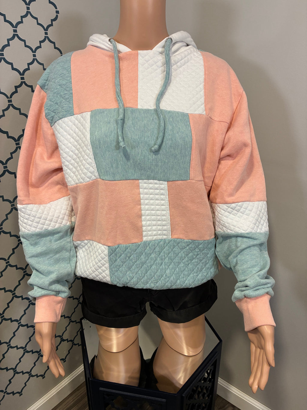 Peachy-keen Sweatshirt (M)