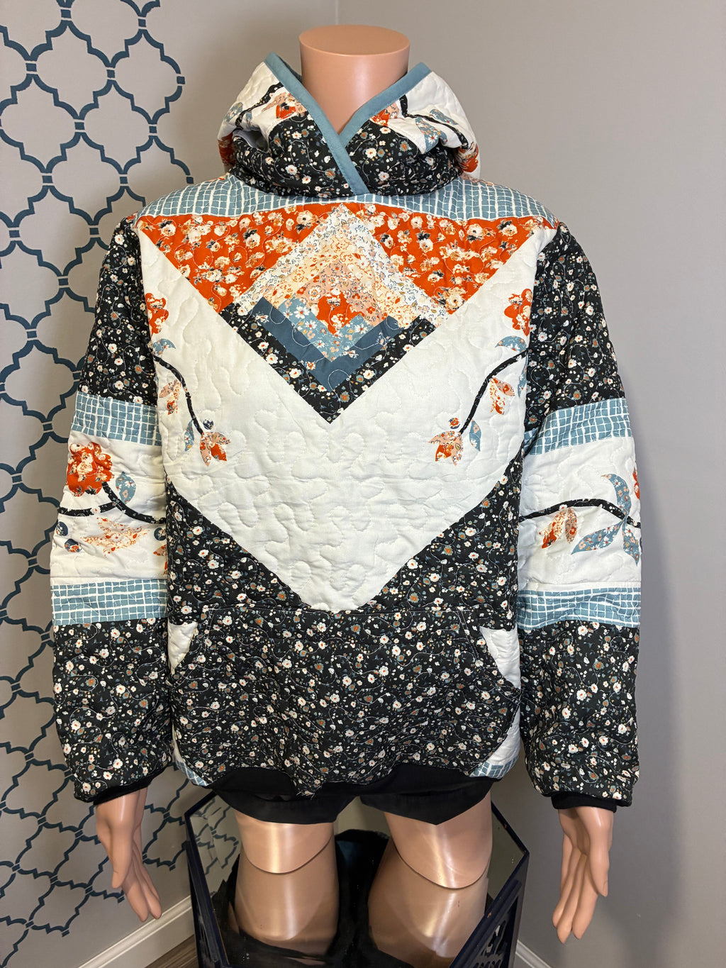 Quilted Comfort Front Pocket Sweatshirt (L) (SOLD)