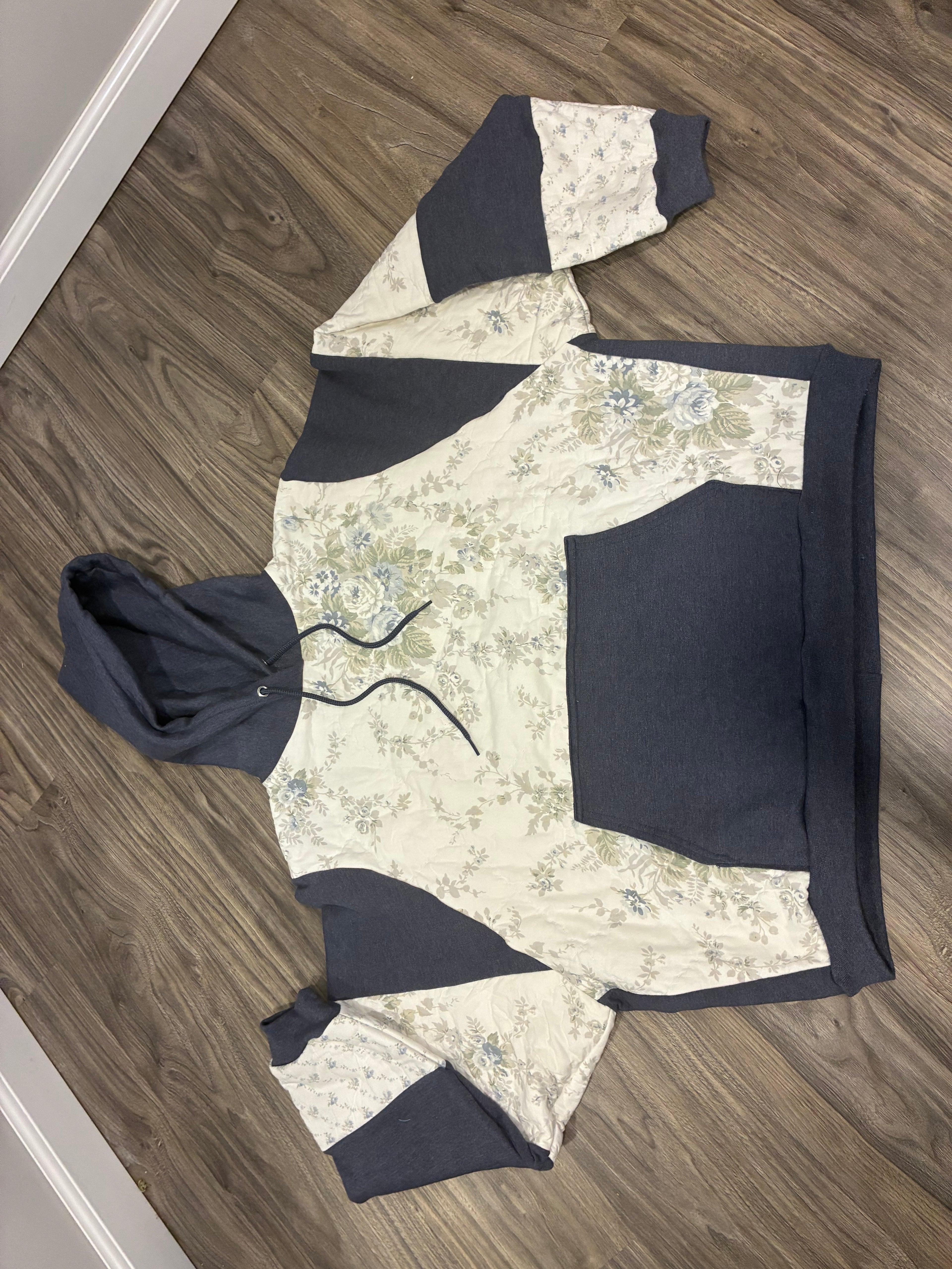 Quilted Blue Sweatshirt (M)(SOLD)